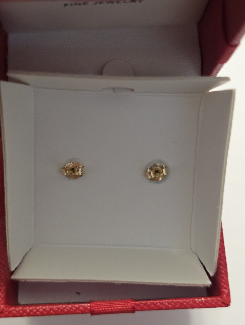 Belle de Mere Cultured Freshwater Pearl Stud Earrings 14kg - Picture 6 of 12